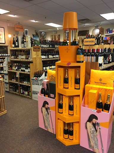 Wine Store «The Wine & Spirit Company of Greenville», reviews and photos, 4025 Kennett Pike, Greenville, DE 19807, USA