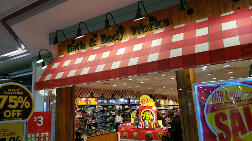 Shopping Mall «Phillipsburg Mall», reviews and photos, 1200 US-22, Phillipsburg, NJ 08865, USA