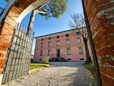 Villa Butussi agriturismo Via S. Martino, 29, 33040 Corno di Rosazzo UD, Italia