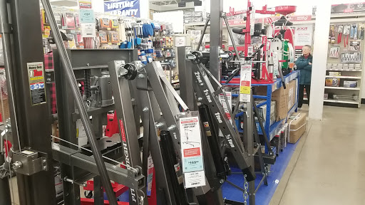 Hardware Store «Harbor Freight Tools», reviews and photos, 1460 Main St, Hamilton, OH 45013, USA