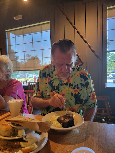 American Restaurant «Cracker Barrel Old Country Store», reviews and photos, 2140 Mana Ct, Rock Hill, SC 29730, USA