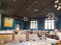 Atmosphère du Restaurant français Auberge du Vieux Château à La Roche-Maurice - n°2