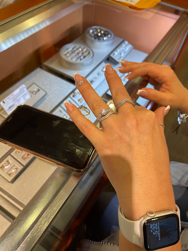 Jewelry Store «Zales - The Diamond Store», reviews and photos, 439 86th St, Brooklyn, NY 11209, USA