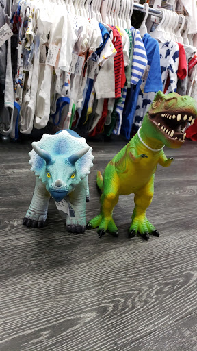 Shopping Mall «Vacaville Commons Shopping Center», reviews and photos, 2098 Harbison Dr, Vacaville, CA 95687, USA