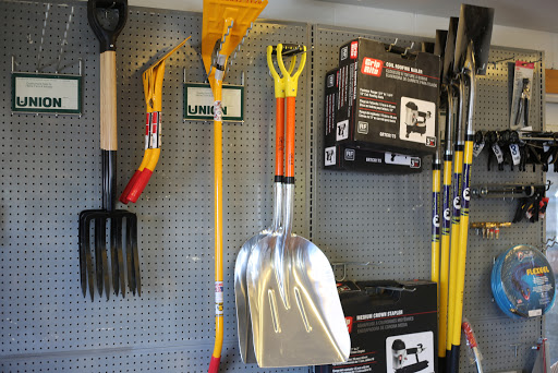 Building Materials Supplier «American Building & Roofing, Inc.», reviews and photos, 1428 Bonneville Ave, Snohomish, WA 98290, USA