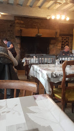 Atmosphère du Café et restaurant de grillades Deux D Snc à Vains - n°1