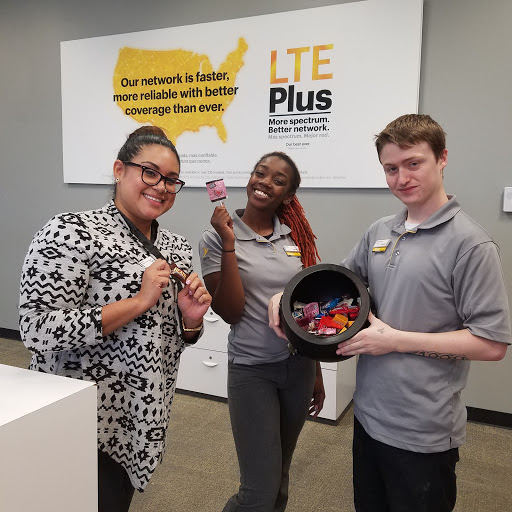 Sprint Store, 3040 W Camp Wisdom Rd #140, Grand Prairie, TX 75052, USA, 