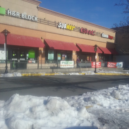 Shopping Mall «New Horizons Shopping Mall», reviews and photos, 961 E 174th St, Bronx, NY 10460, USA