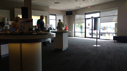 Cell Phone Store «Verizon», reviews and photos, 1110 Beltline Rd SE, Decatur, AL 35601, USA