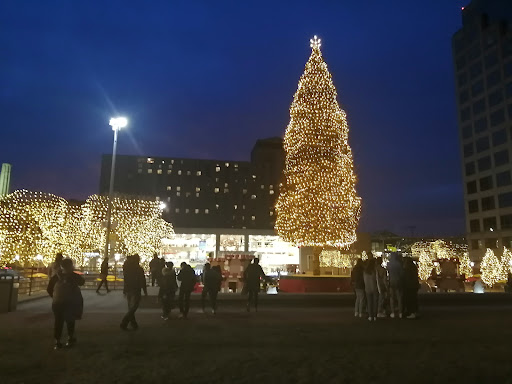 Shopping Mall «Crown Center», reviews and photos, 2450 Grand Blvd, Kansas City, MO 64108, USA