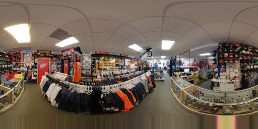 Clothing Store «Fanatic U», reviews and photos, 30409 Ford Rd, Garden City, MI 48135, USA