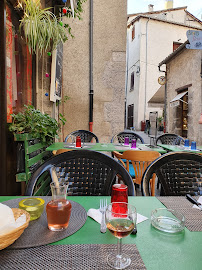 Atmosphère du Restaurant Dix-bis à Castellane - n°2