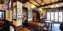 Atmosphère du Restaurant Pub Anglais Bordeaux - The Golden Apple - n°17