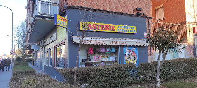 Librería Asterix P.º de Chile, 18, 28945 Fuenlabrada, Madrid, España