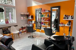 Salon de beauté KR | Micropigmentation Capillaire, Extension capillaire, Botox capillaire haute gamme, Maquillage Permanent image