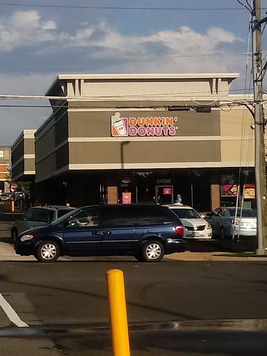 Coffee Shop «Dunkin Donuts», reviews and photos, 6138 Arlington Blvd, Falls Church, VA 22044, USA