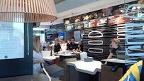 Atmosphère du Restauration rapide McDonald's à Sénas - n°8