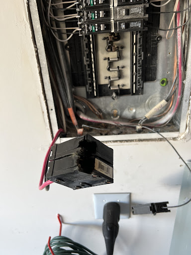 Electrician «Mister Sparky Electricians», reviews and photos, 2064 Canton Rd, Marietta, GA 30066, USA