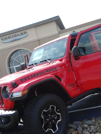 Car Dealer «Falls Chrysler Jeep Dodge», reviews and photos, 4100 State Rd, Cuyahoga Falls, OH 44223, USA