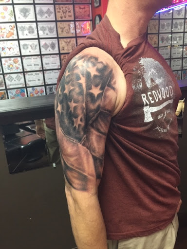 Tattoo Shop «Studio Tattoo», reviews and photos, 1439 N Boulder Hwy, Henderson, NV 89011, USA