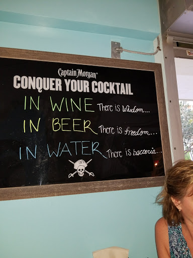 Bar «Beach Box Cafe», reviews and photos, 9020 Gulf Shore Dr, Naples, FL 34108, USA