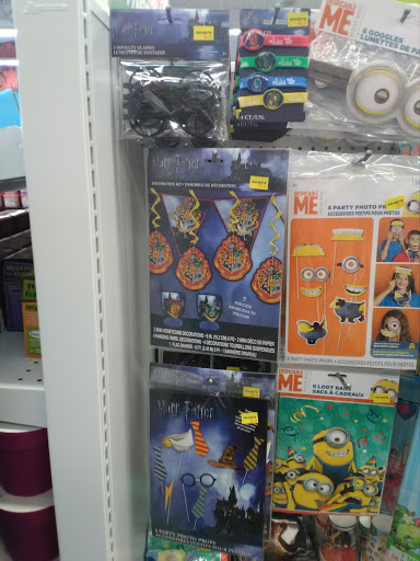 Variety Store «Five Below», reviews and photos, 5295 International Dr #660, Orlando, FL 32819, USA