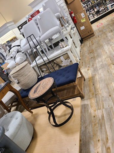 Department Store «HomeGoods», reviews and photos, 9023 Columbus Pike, Lewis Center, OH 43035, USA