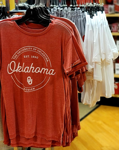 Sportswear Store «Rally House Boardwalk», reviews and photos, 8650 N Boardwalk Ave, Kansas City, MO 64154, USA