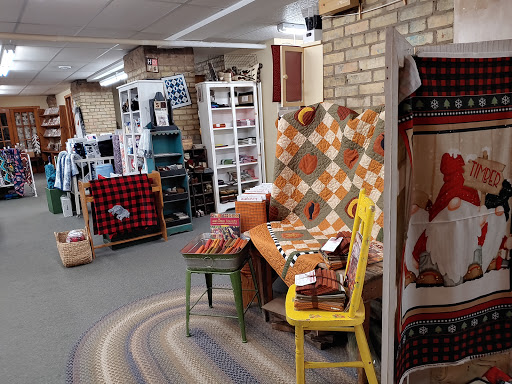Fabric Store «Bay Window Quilt Shop», reviews and photos, 116 2nd Ave SW, Perham, MN 56573, USA
