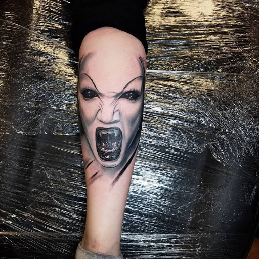 Tattoo Shop «Diamond Dagger Tattoo Studio», reviews and photos, 8894 Fort Smallwood Rd #9a, Pasadena, MD 21122, USA