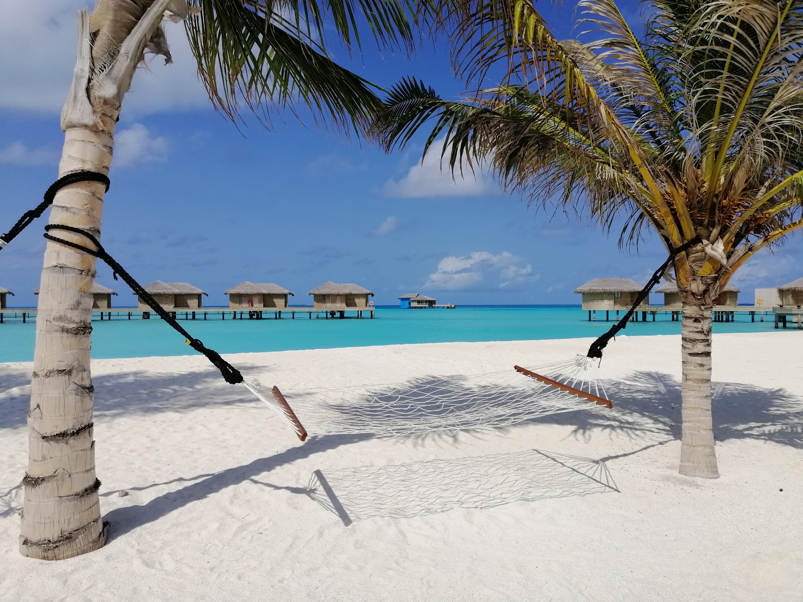 Foto di Spiaggia di Uthurumaafaru con una costa spaziosa