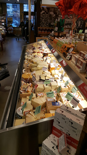 Grocery Store «Quality Food Center», reviews and photos, 7823 SE 28th St, Mercer Island, WA 98040, USA