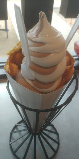 Ice Cream Shop «Cow Tipping Creamery», reviews and photos, 4715 S Lamar Blvd, Austin, TX 78745, USA