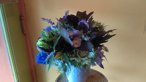 Florist «By the Bunch», reviews and photos, 7042 SE Milwaukie Ave, Portland, OR 97202, USA