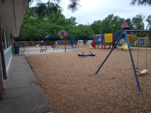 Day Care Center «La Petite Academy of Centreville, VA», reviews and photos, 5130 Woodmere Dr, Centreville, VA 20120, USA