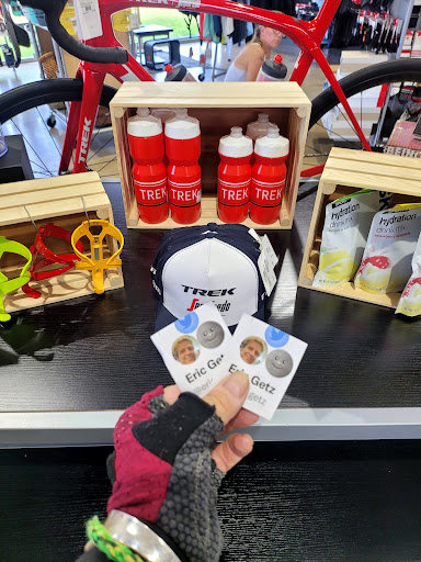 Bicycle Store «Bike Barn - Westchase», reviews and photos, 11105 Westheimer Rd, Houston, TX 77042, USA