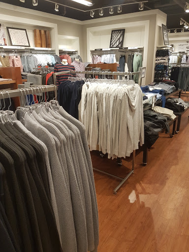 Clothing Store «Banana Republic», reviews and photos, 820 W Stacy Rd, Allen, TX 75013, USA