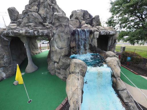 Golf Course «Fox Meadow Golf Center», reviews and photos, 2880 NJ-73, Maple Shade Township, NJ 08052, USA