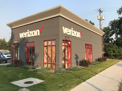 Verizon Wireless - Cellular Plus, 721 W Park St, Livingston, MT 59047, USA, 