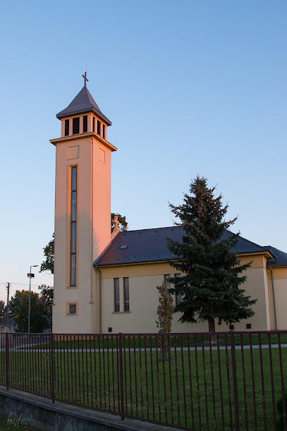 Győrújfalui Evangélikus Leányegyházközség temploma