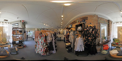 Hair Salon «Allure Designs Salon + Boutique», reviews and photos, 521 N Milwaukee Ave, Libertyville, IL 60048, USA