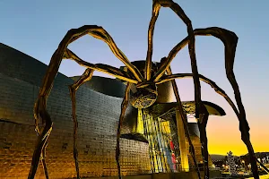 "Maman" de Louise Bourgeois image