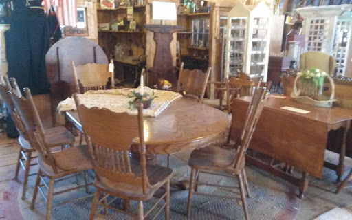 Flea Market «The Douglas Flea Market», reviews and photos, 436 NE Main St, Douglas, MA 01516, USA