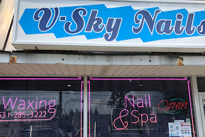 V-SKY Nails image