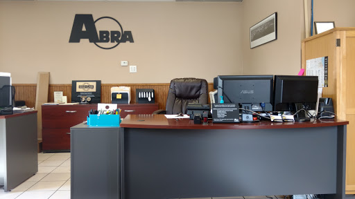Auto Body Shop «ABRA Auto Body & Glass», reviews and photos, 1N046 Main St, Carol Stream, IL 60188, USA