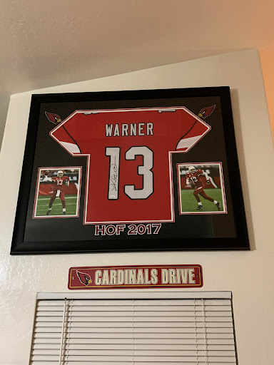 Sports Memorabilia Store «Hall of Fame Collectables», reviews and photos, 2665 E Broadway Rd #101B, Mesa, AZ 85204, USA