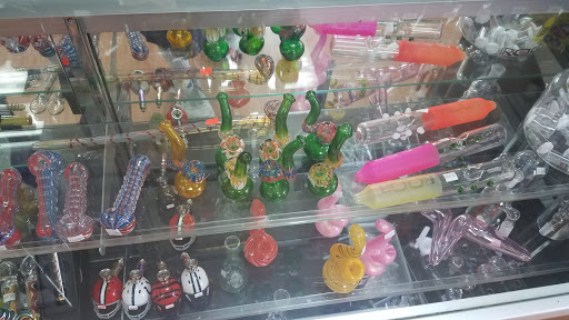 Tobacco Shop «DIY Smoke Shop», reviews and photos, 1225 W Main St #114, Mesa, AZ 85201, USA