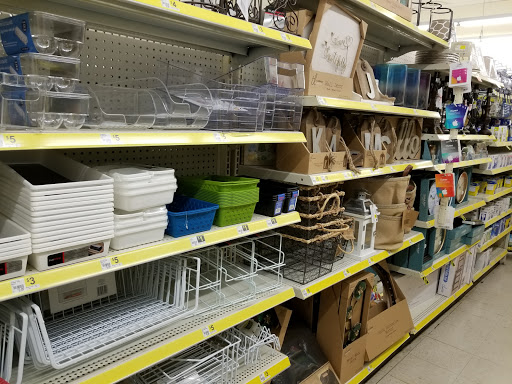 Dollar Store «FAMILY DOLLAR», reviews and photos, 1040 Seminola Blvd, Casselberry, FL 32707, USA