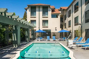Holiday Inn Express & Suites Santa Clara - Silicon Valley, an IHG Hotel image