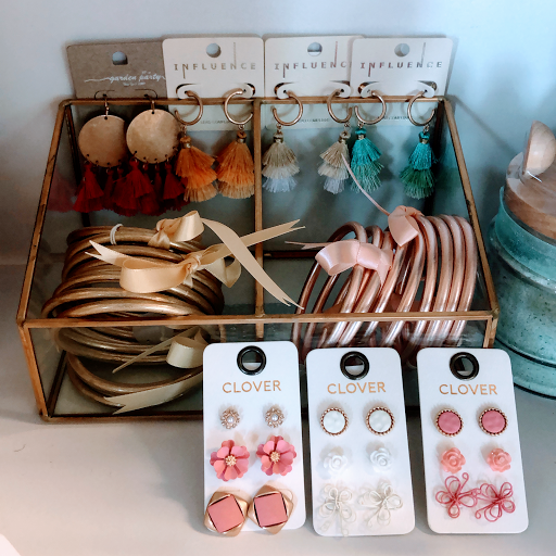 Hair Salon «LaBella Salon & Boutique», reviews and photos, 9436 Florida Blvd, Walker, LA 70785, USA